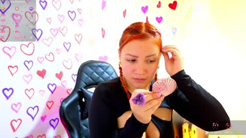 Tessy online show from April 1, 2:47 pm