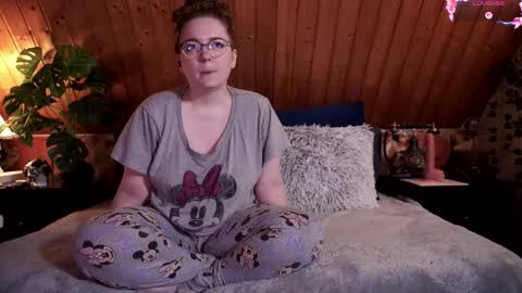 Tessa online show from November 6, 3:40 pm