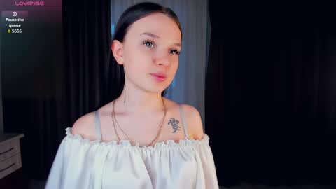 Cindy online show from April 21, 1:42 am