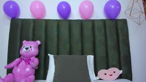 Snapshot of thailycherry chatting on October 14, 8:00 pm Thaily online show from October 14, 8:00 pm