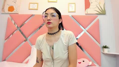 Snapshot of thailycherry chatting on March 4, 7:32 pm Thaily online show from March 4, 7:32 pm