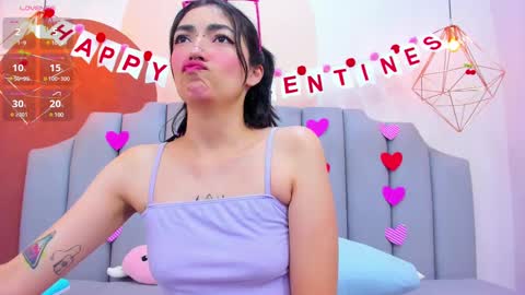 Snapshot of thailycherry chatting on February 10, 7:49 pm Thaily online show from February 10, 7:49 pm