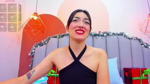 Snapshot of thailycherry chatting on December 26, 7:27 pm Thaily online show from December 26, 7:27 pm