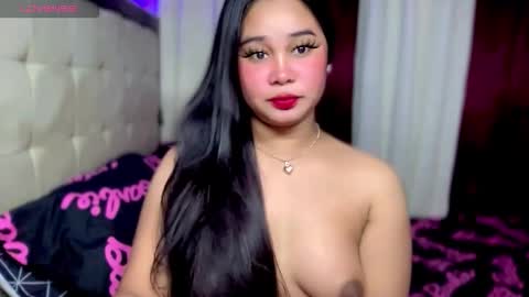 Ms. Thalia online show from November 4, 3:44 am