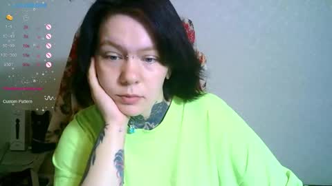 Snapshot of the_ice_owl chatting on October 16, 1:14 pm the_ice_owl online show from October 16, 1:14 pm