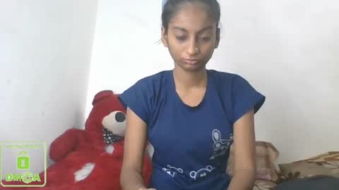 Snapshot of the_right_girl chatting on January 12, 3:39 am Suzan Sexy online show from January 12, 3:39 am