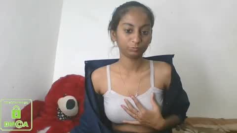 Snapshot of the_right_girl chatting on January 9, 11:14 am Suzan Sexy online show from January 9, 11:14 am