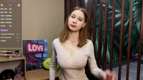 Vicky online show from April 2, 5:43 pm