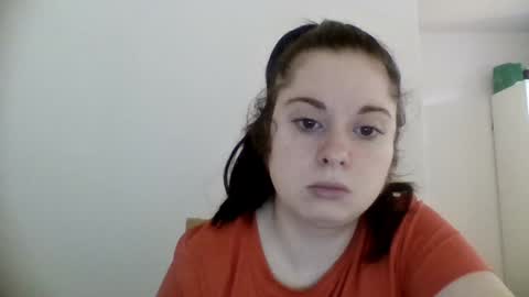 Snapshot of theblackdiamond194588 chatting on December 17, 9:50 am raissa online show from December 17, 9:50 am