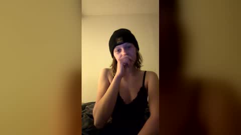 theborderline14 online show from February 21, 5:19 am