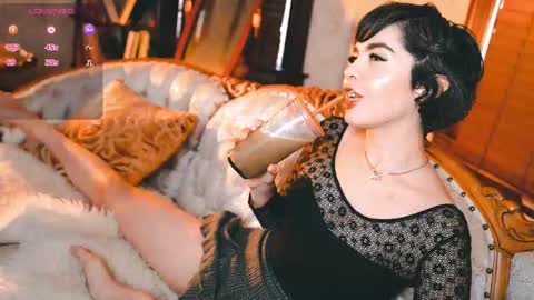 Snapshot of thecamwoman chatting on September 28, 8:47 pm Joan online show from September 28, 8:47 pm