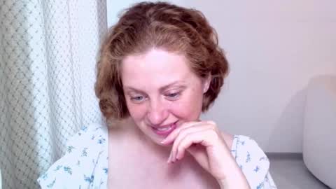 Ella online show from October 3, 9:25 am