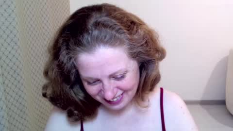 Ella online show from April 19, 6:10 pm