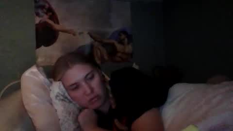 Little Bambii online show from November 25, 4:14 am