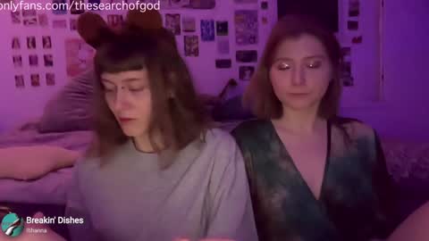 Snapshot of thesearchofgod chatting on January 1, 10:24 pm LISA online show from January 1, 10:24 pm