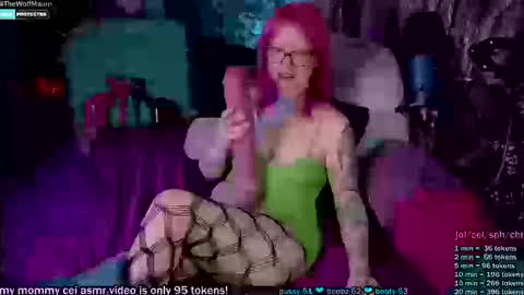 Snapshot of thewolfmaam chatting on September 10, 8:53 pm Ana Adrenal online show from September 10, 8:53 pm