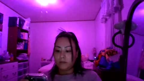Snapshot of thickassazn93 chatting on October 11, 3:33 am thickassazn93 online show from October 11, 3:33 am