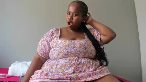 Snapshot of thickleeyanax chatting on January 23, 10:32 am thickleeyanax online show from January 23, 10:32 am