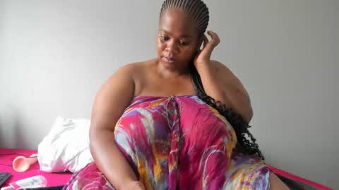 Snapshot of thickleeyanax chatting on January 22, 7:03 am thickleeyanax online show from January 22, 7:03 am