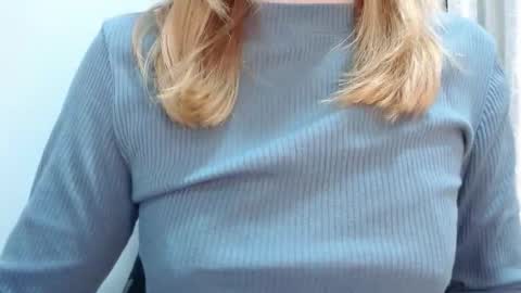 sara online show from February 9, 2:14 am