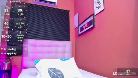 Eva  online show from February 25, 8:32 pm