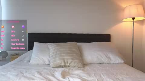 TIFFANY  online show from October 28, 12:55 pm