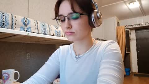 Snapshot of thorashortle chatting on October 15, 12:52 pm Grace online show from October 15, 12:52 pm