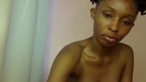 Snapshot of thotiana007 chatting on September 28, 12:21 pm thotiana007 online show from September 28, 12:21 pm