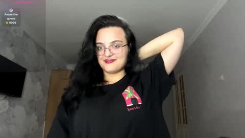 Mary online show from November 14, 10:04 am