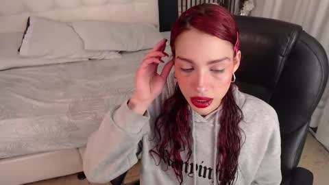 LIA online show from February 24, 11:53 am