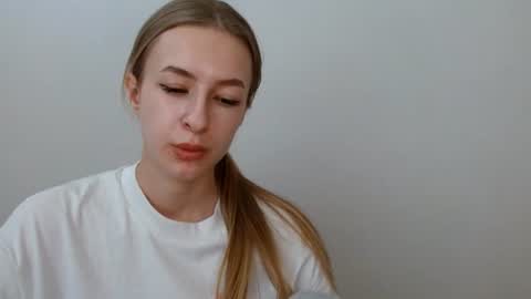 Tiara online show from June 18, 9:14 am