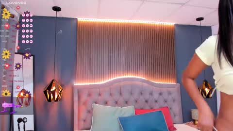 tiffany__charm_ online show from March 8, 3:32 am