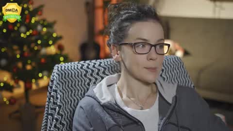 tiffanyriox online show from December 5, 1:16 am