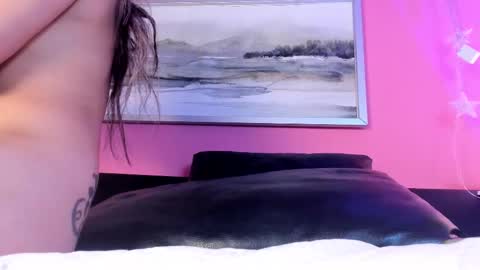 Snapshot of tiffanysuarez_ chatting on September 24, 1:48 am Stefany Suarez online show from September 24, 1:48 am