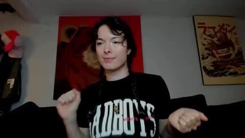 Snapshot of tiggerrosey chatting on October 31, 7:18 pm   All my Links online show from October 31, 7:18 pm