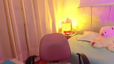 tiinajonus_ online show from February 3, 6:40 am