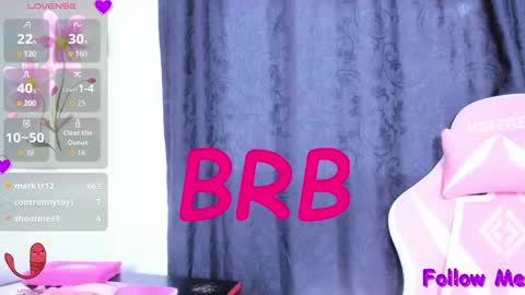 TILA TEQUILA online show from March 10, 3:49 pm