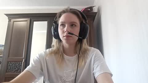 Alice online show from June 9, 8:14 am
