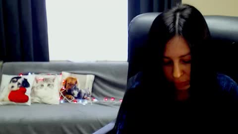 Luisa online show from April 15, 8:04 am