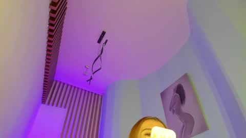 Snapshot of tinaajones_ chatting on September 21, 5:39 am Tina online show from September 21, 5:39 am