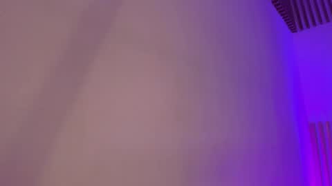 Snapshot of tinaajones_ chatting on September 26, 6:33 am Tina online show from September 26, 6:33 am
