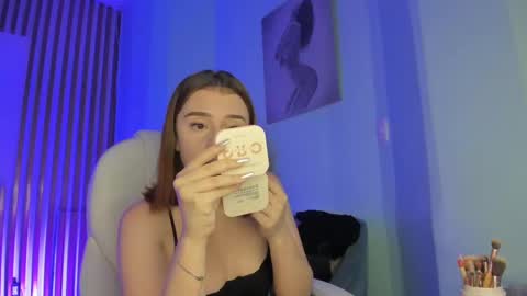 Snapshot of tinaajones_ chatting on September 20, 5:28 am Tina online show from September 20, 5:28 am