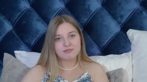 TinaBurton online show from April 19, 6:10 pm