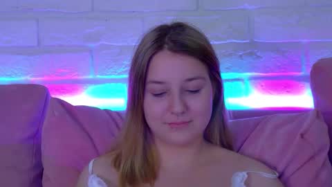 TinaBurton online show from March 12, 6:32 pm