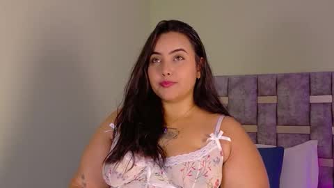 Tina online show from February 3, 5:39 pm