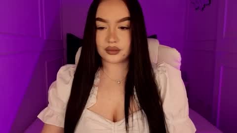 hi im curvy babyface girlie Tina online show from March 23, 4:02 pm