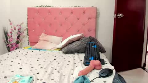 Tina online show from May 14, 3:29 pm