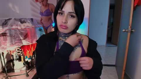 I AM BELLA  ----------- follow my  IG  TINNS 69 online show from February 3, 10:01 pm