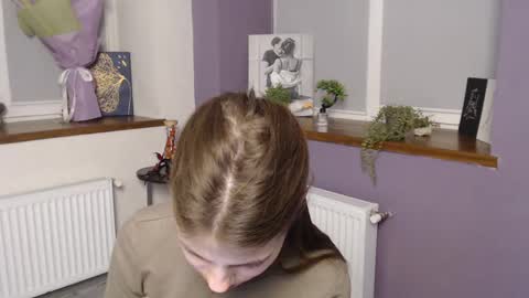 Snapshot of tiny_felicity chatting on February 27, 7:47 pm Gloria online show from February 27, 7:47 pm
