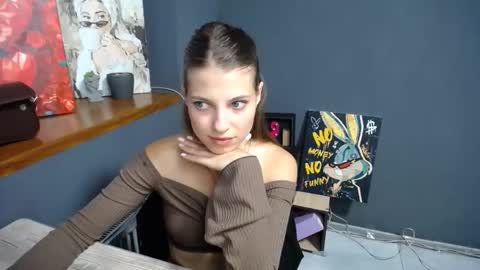 Snapshot of tiny_felicity chatting on September 12, 7:18 am Gloria online show from September 12, 7:18 am